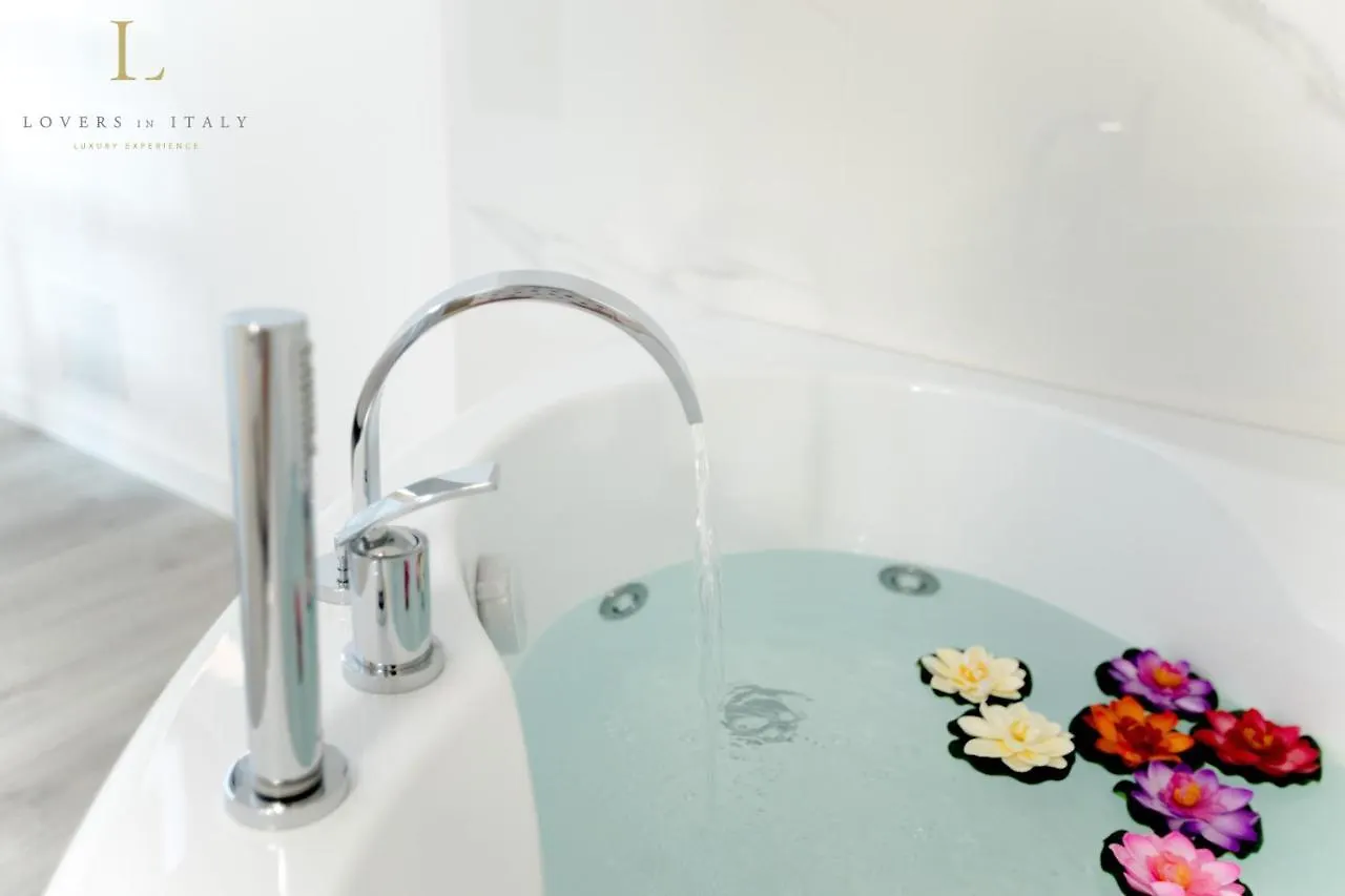 Loversinitaly Romantic Apartments - Altana And Jacuzzi Venise